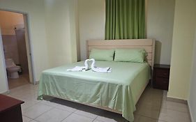 Hotel Enrique I Gazcue
